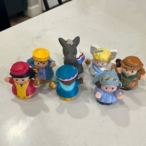 7 Fisher Price Nativity Scene people